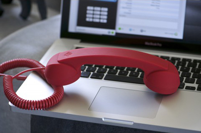 苹果4与iPhone 4S复古听筒配件 防辐射设计与批发采购指南